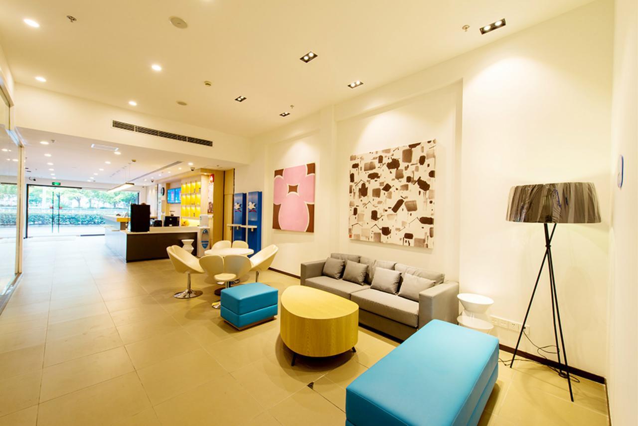 Hanting Hotel Qingdao Zhanqiao Railway Station Экстерьер фото