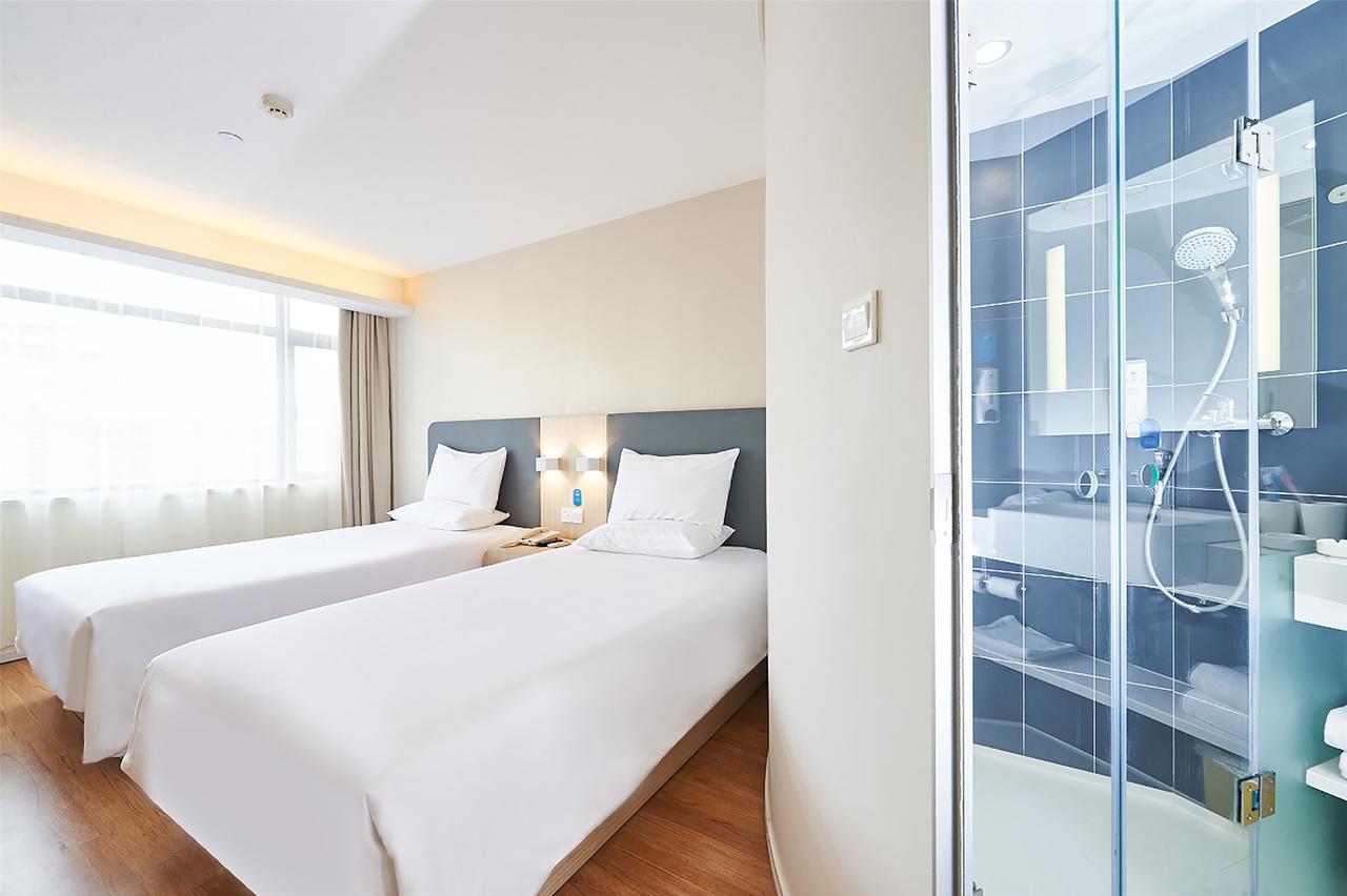 Hanting Hotel Qingdao Zhanqiao Railway Station Экстерьер фото