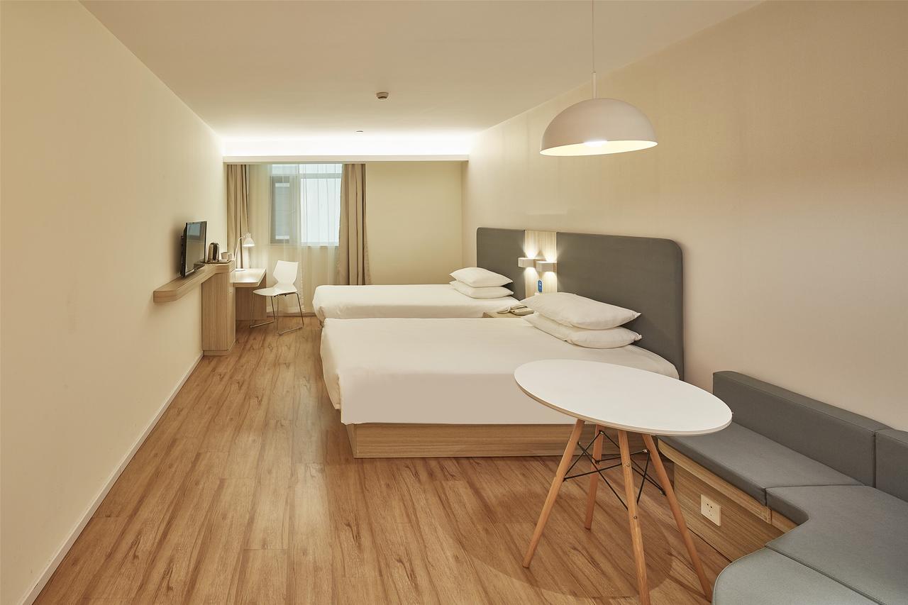Hanting Hotel Qingdao Zhanqiao Railway Station Экстерьер фото